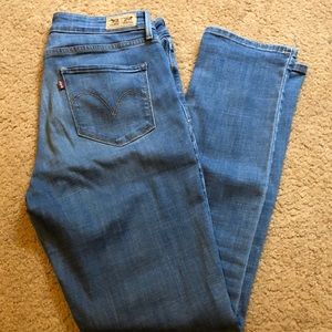 Levis